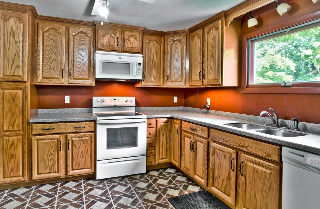 Real Estate Kitchen – Boston, Worcester, Hopkinton, Central MA